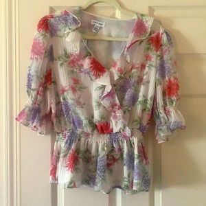 💓💜Beautiful floral top Calvin Klein💜💕